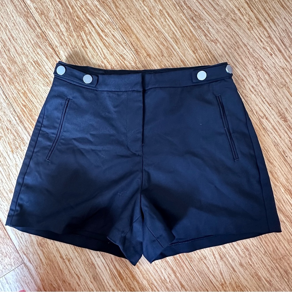 NWOT - EXPRESS HIGH RISE SHORTS